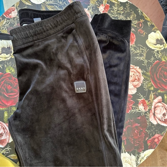 DKNY Velour Black Joggers Like New Medium - Picture 2 of 7